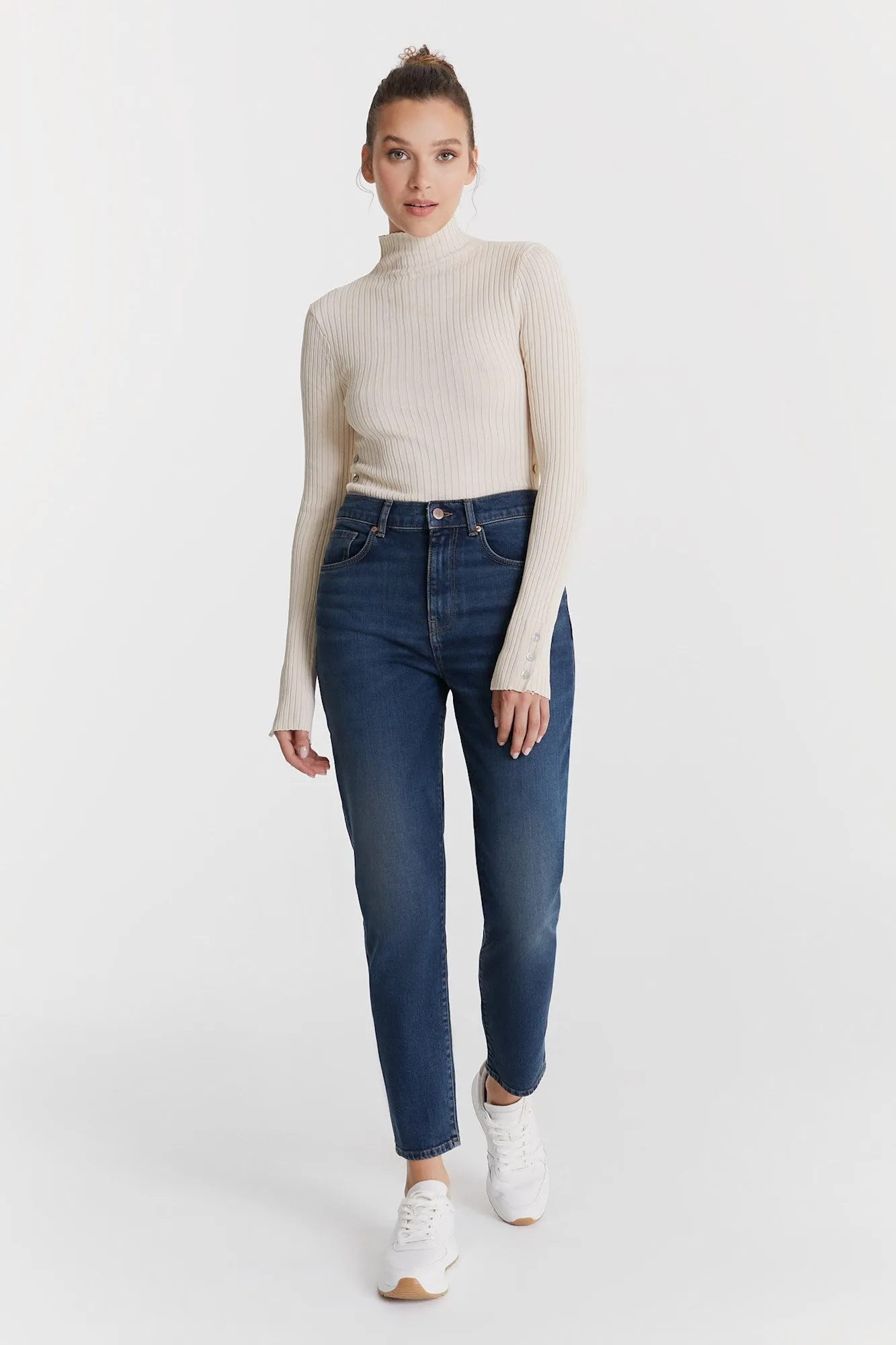 C.O.J JEANS  LYNN GREEN WAY