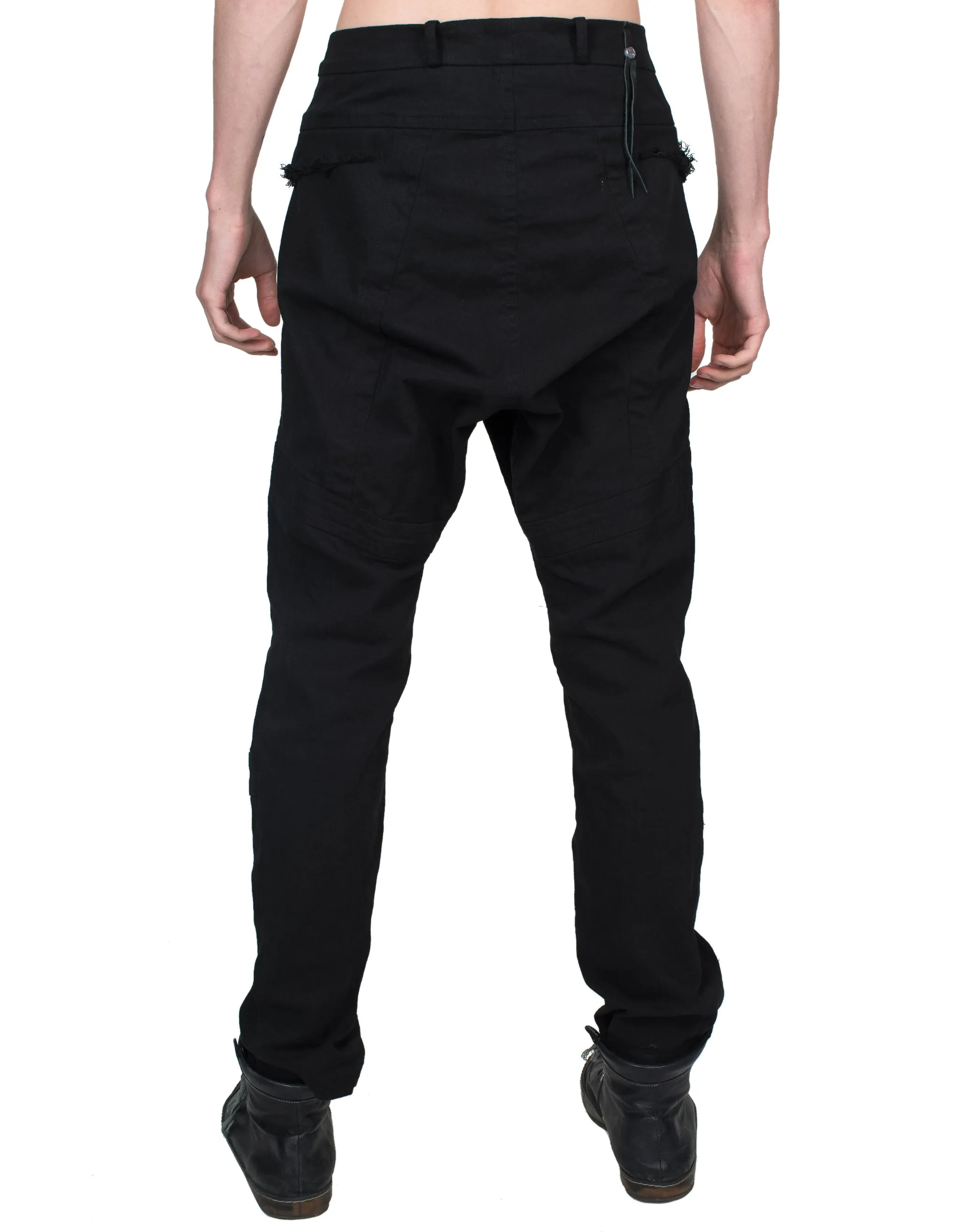 Destroyed Pockets Jeans