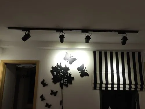 LED Tracklight Spotlight Pack (Includes 1m Track   3 Tracklight Units)