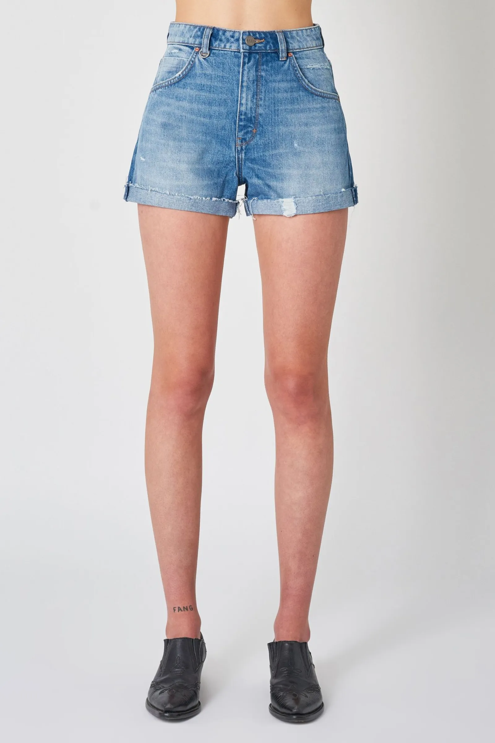 Lola Short - Joaquin