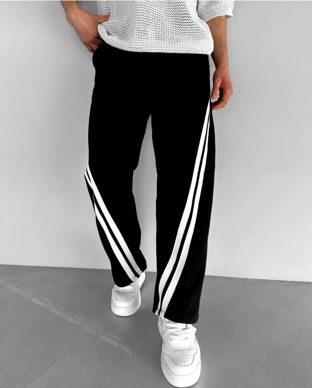 Men's Relax Fit Comfy Strip Track
