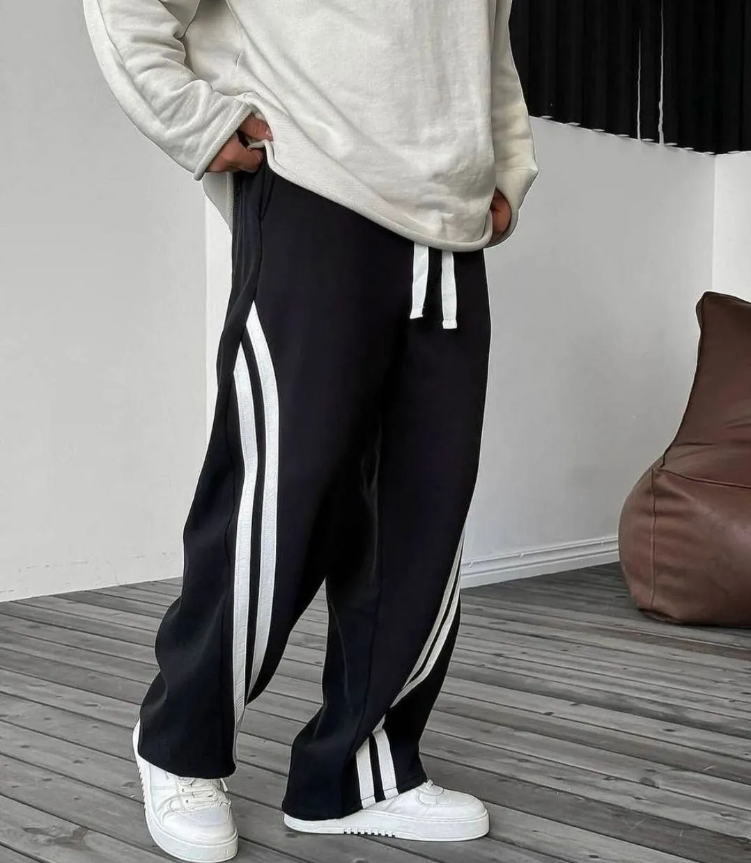 Men's Relax Fit Comfy Strip Track