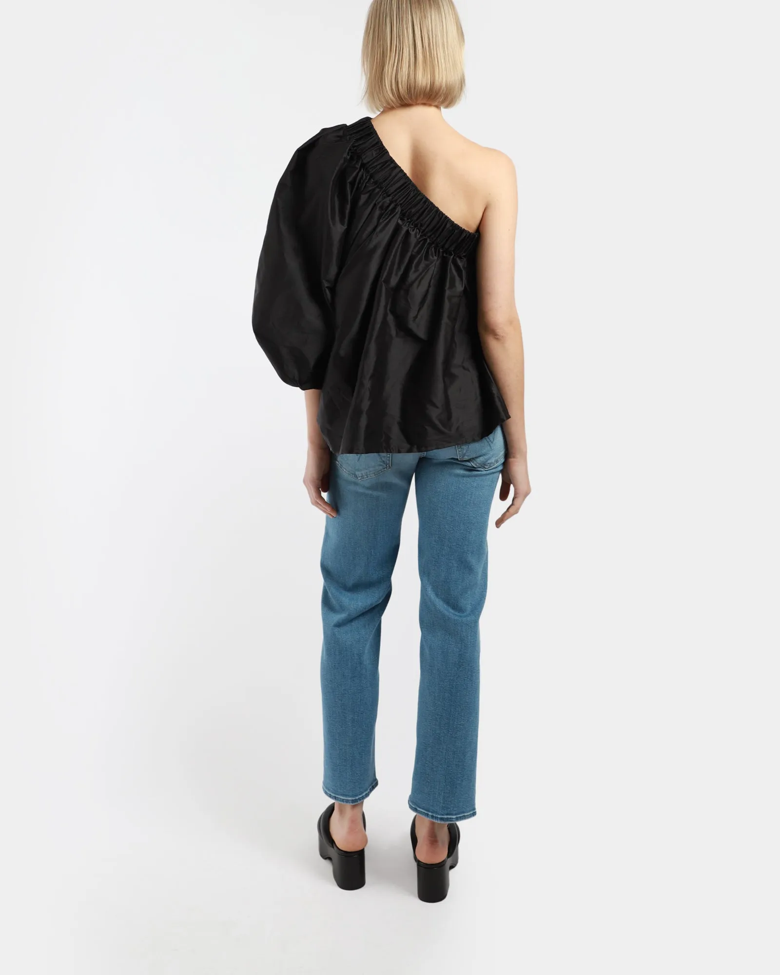 The Mid Rise Zip Rambler Ankle Jeans